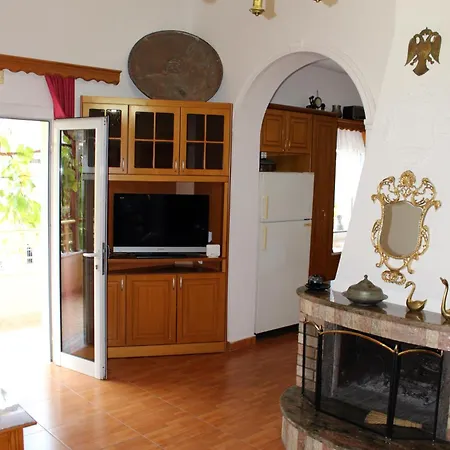 度假居 Margarita - Entire House With 4 Bedrooms And Free Parking Gjirokastër