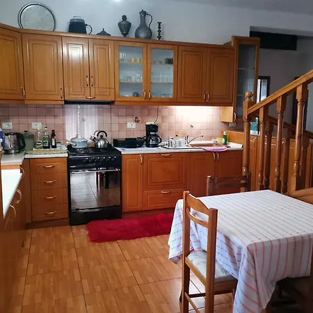 Margarita - Entire House With 4 Bedrooms And Free Parking Feriehus