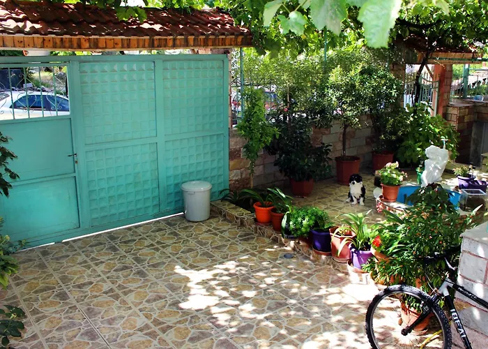 Margarita - Entire House With 4 Bedrooms And Free Parking * Gjirokastra