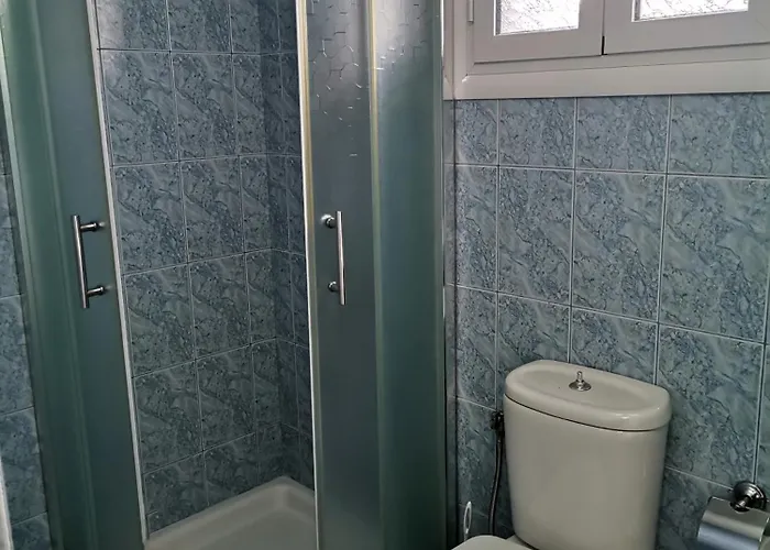Casa vacanze Margarita - Entire House With 4 Bedrooms And Free Parking Gjirokastër